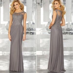 Elegant Gray Lace Evening Gown